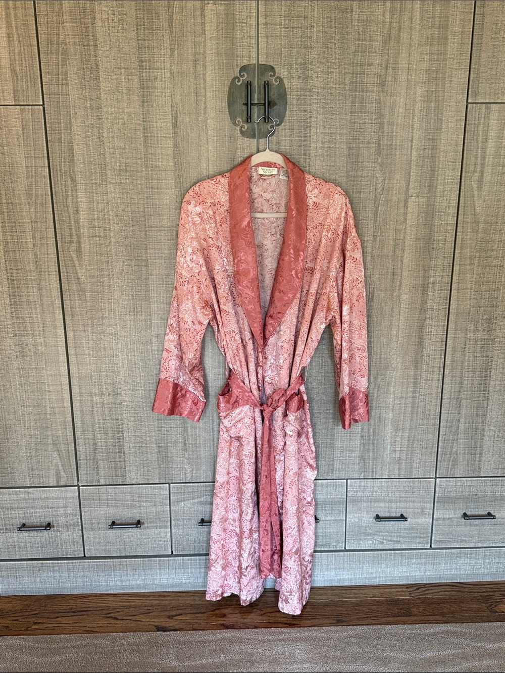 Victoria's Secret Gold Label Jacquard‎ Satin Robe